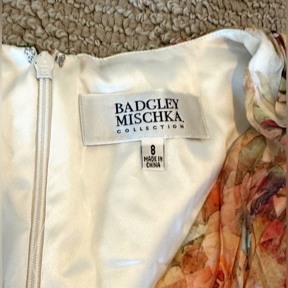 Badgley Mischka Floral Gown - Picture 8 of 10